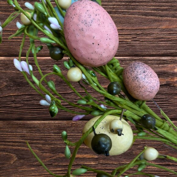 Easter Garland 5FT & Wreath Combo with Colorful Easter Eggs & Berries - Picture 4 of 4